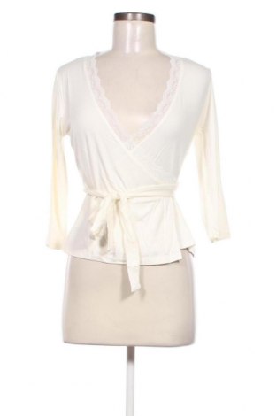Γυναικεία μπλούζα Irl, Μέγεθος XS, Χρώμα Λευκό, Τιμή 2,40 €