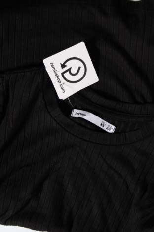 Γυναικεία μπλούζα Lefties, Μέγεθος XS, Χρώμα Μαύρο, Τιμή 4,11 €