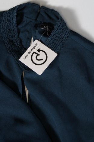 Damen Shirt Limited Edition, Größe M, Farbe Blau, Preis 4,80 €