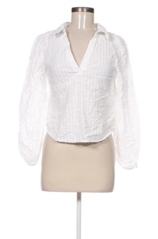 Дамска блуза Monki, Размер XS, Цвят Бял, Цена 5,85 лв.