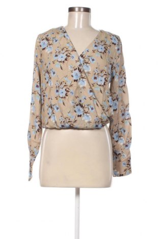 Γυναικεία μπλούζα NA-KD, Μέγεθος M, Χρώμα  Μπέζ, Τιμή 10,54 €