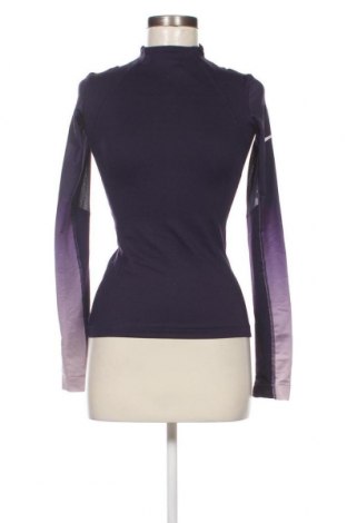 Дамска блуза Nike, Размер XS, Цвят Лилав, Цена 34,00 лв.