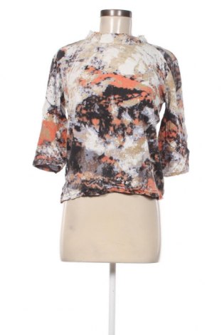 Дамска блуза Numph, Размер M, Цвят Многоцветен, Цена 26,40 лв.