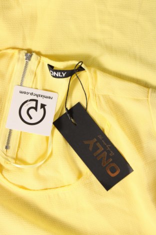 Дамска блуза ONLY, Размер S, Цвят Жълт, Цена 46,00 лв.