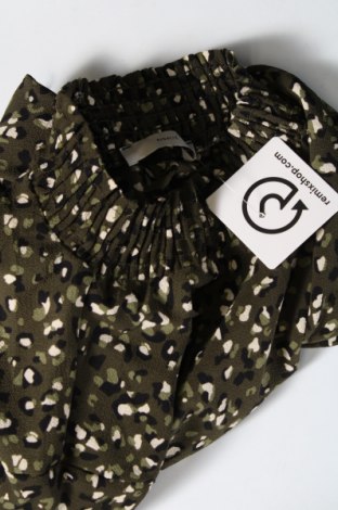Damen Shirt Pigalle, Größe M, Farbe Grün, Preis € 3,31