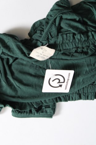 Дамска блуза Pins And Needles, Размер S, Цвят Зелен, Цена 3,04 лв.