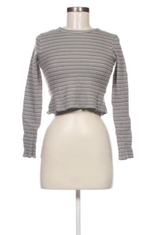 Γυναικεία μπλούζα Pull&Bear, Μέγεθος M, Χρώμα Πολύχρωμο, Τιμή 3,29 €