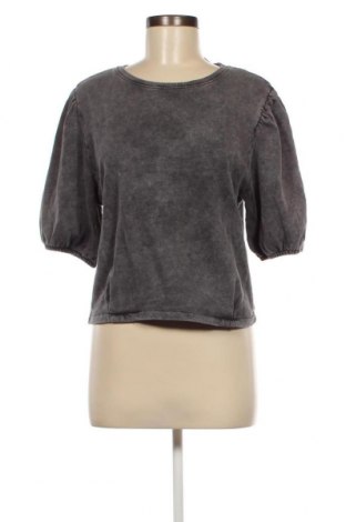 Дамска блуза Pull&Bear, Размер L, Цвят Сив, Цена 19,00 лв.