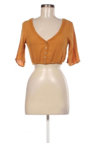Damen Shirt Pull&Bear, Größe XS, Farbe Gelb, Preis 12,06 €