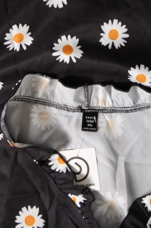 Γυναικεία μπλούζα SHEIN, Μέγεθος 3XL, Χρώμα Μαύρο, Τιμή 18,45 €