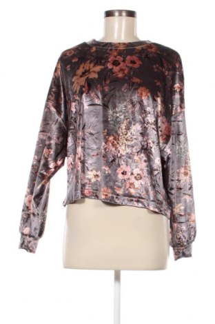 Damen Shirt Stradivarius, Größe M, Farbe Mehrfarbig, Preis € 3,49