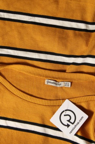 Damen Shirt Stradivarius, Größe M, Farbe Gelb, Preis 4,23 €