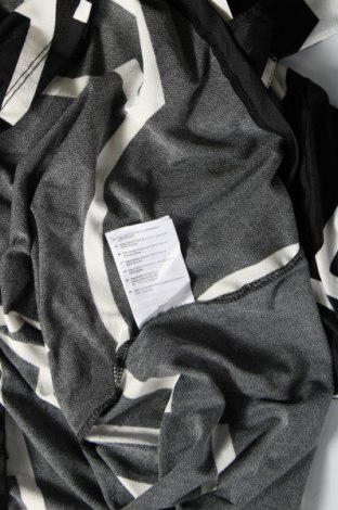 Γυναικεία μπλούζα Takko Fashion, Μέγεθος M, Χρώμα Μαύρο, Τιμή 2,82 €