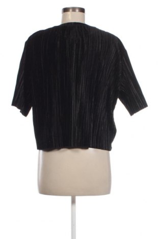Damen Shirt Weekday, Größe M, Farbe Schwarz, Preis 4,15 €