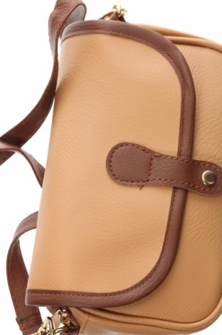 Γυναικεία τσάντα, Χρώμα  Μπέζ, Τιμή 11,16 €