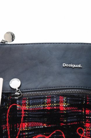 Дамска чанта Desigual, Цвят Син, Цена 68,00 лв.