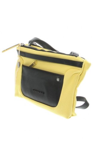 Дамска чанта Mandarina Duck, Цвят Жълт, Цена 194,25 лв.