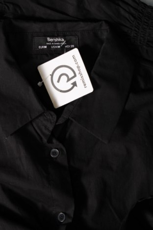 Γυναικείο πουκάμισο Bershka, Μέγεθος M, Χρώμα Μαύρο, Τιμή 6,11 €