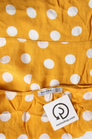 Γυναικείο πουκάμισο Bershka, Μέγεθος M, Χρώμα Κίτρινο, Τιμή 6,03 €