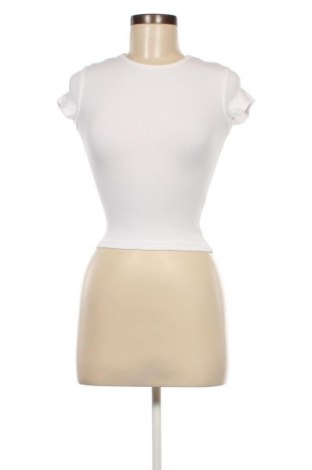 Γυναικείο t-shirt Bershka, Μέγεθος XS, Χρώμα Λευκό, Τιμή 6,17 €