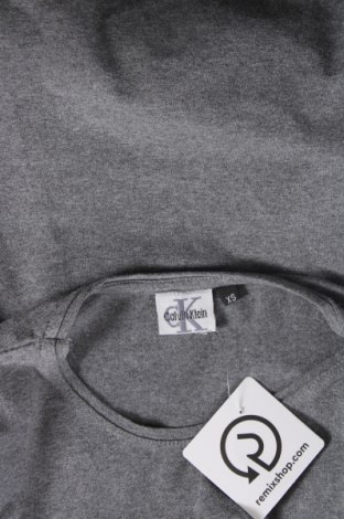 Damen T-Shirt Calvin Klein Jeans, Größe XS, Farbe Grau, Preis 23,80 €