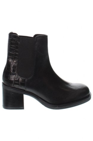 Damen Stiefeletten Andre, Größe 40, Farbe Schwarz, Preis 18,62 €