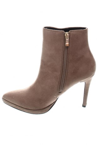 Damen Stiefeletten Bata, Größe 38, Farbe Beige, Preis € 14,43