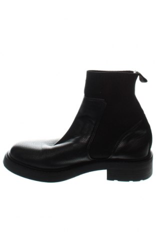 Damen Stiefeletten Bershka, Größe 38, Farbe Schwarz, Preis 16,37 €