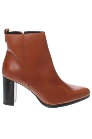 Damen Stiefeletten Elodie, Größe 41, Farbe Braun, Preis € 44,33