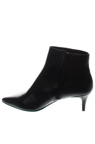 Botine de damă Elodie, Mărime 41, Culoare Negru, Preț 113,16 Lei