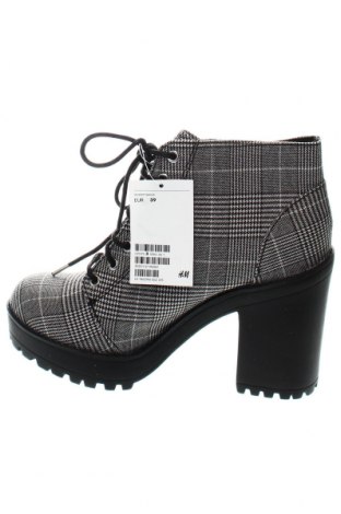 Damen Stiefeletten H&M Divided, Größe 39, Farbe Schwarz, Preis € 17,73