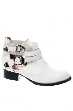 Dámské boty  Ibiza, Velikost 38, Barva Bílá, Cena  734,00 Kč