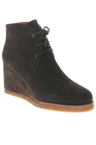 Damen Stiefeletten Kickers, Größe 38, Farbe Braun, Preis 88,66 €