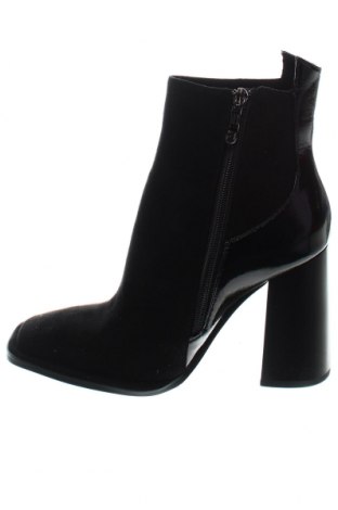 Damen Stiefeletten Laura Biagiotti, Größe 35, Farbe Schwarz, Preis € 68,66