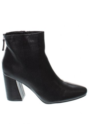 Dámské boty  New Look, Velikost 42, Barva Černá, Cena  685,00 Kč