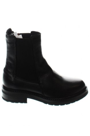 Dámské boty  Pavement, Velikost 37, Barva Černá, Cena  1 536,00 Kč
