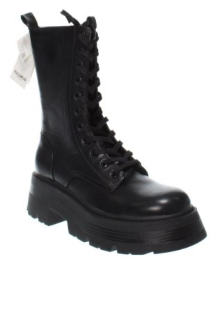 Botine de damă Pull&Bear, Mărime 41, Culoare Negru, Preț 131,71 Lei