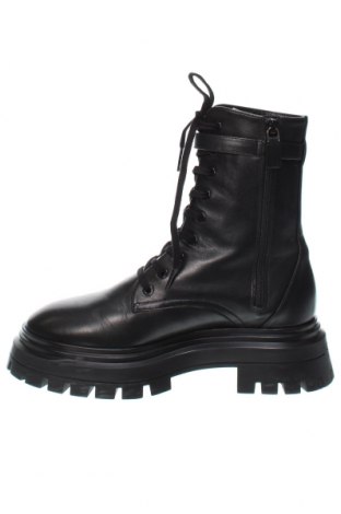 Botine de damă Stuart Weitzman, Mărime 37, Culoare Negru, Preț 1.618,94 Lei