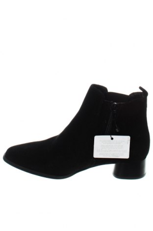 Botine de damă Tamaris, Mărime 37, Culoare Negru, Preț 565,79 Lei