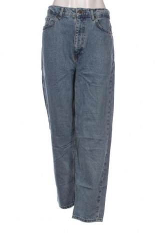 Dámske džínsy  BDG, Veľkosť M, Farba Modrá, Cena  10,46 €