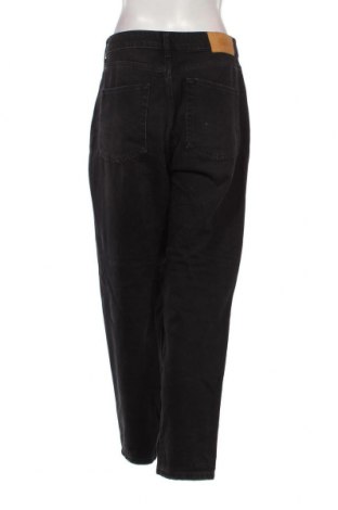Dámske džínsy  BDG, Veľkosť XL, Farba Čierna, Cena  9,30 €