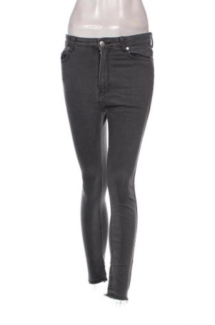 Damen Jeans Bershka, Größe S, Farbe Grau, Preis 9,08 €