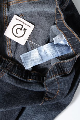 Dámske džínsy  C&A, Veľkosť L, Farba Modrá, Cena  4,60 €