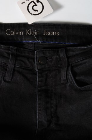 Дамски дънки Calvin Klein Jeans, Размер M, Цвят Черен, Цена 61,00 лв.