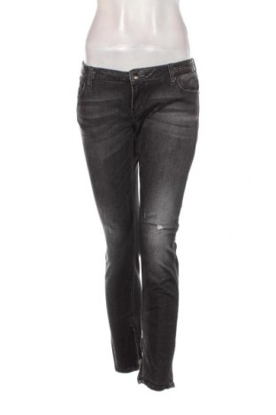 Damen Jeans Guess, Größe L, Farbe Grau, Preis € 26,81