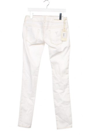 Damen Jeans Guess, Größe M, Farbe Weiß, Preis 79,95 €
