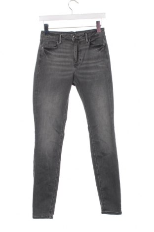 Damen Jeans Guess, Größe S, Farbe Grau, Preis € 88,66