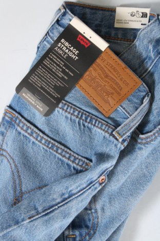 Дамски дънки Levi's, Размер XXS, Цвят Син, Цена 86,00 лв.