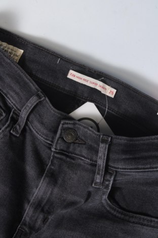 Damen Jeans Levi's, Größe S, Farbe Grau, Preis 13,30 €