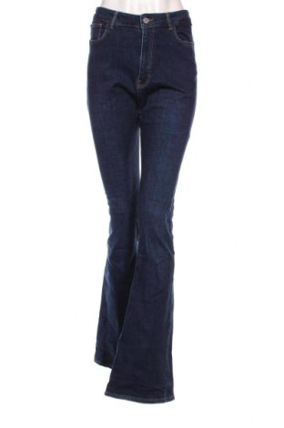 Γυναικείο Τζίν Mango, Μέγεθος L, Χρώμα Μπλέ, Τιμή 11,57 €